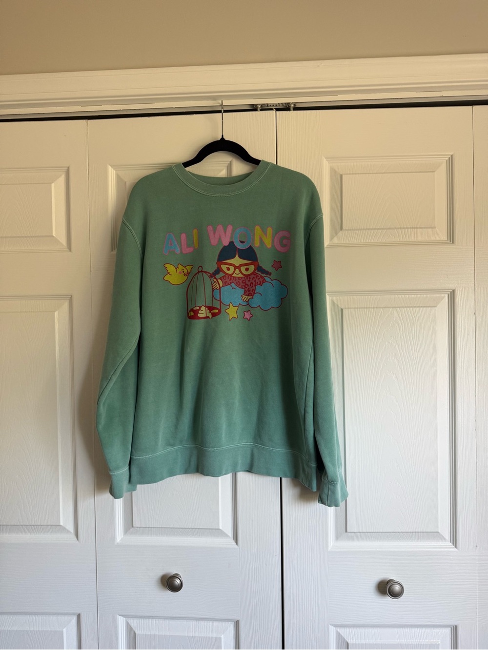 Ali Wong Mint Graphic Crewneck Sweatshirt